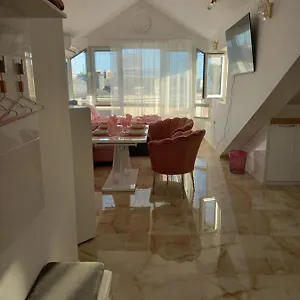 Perla 2 Apartment